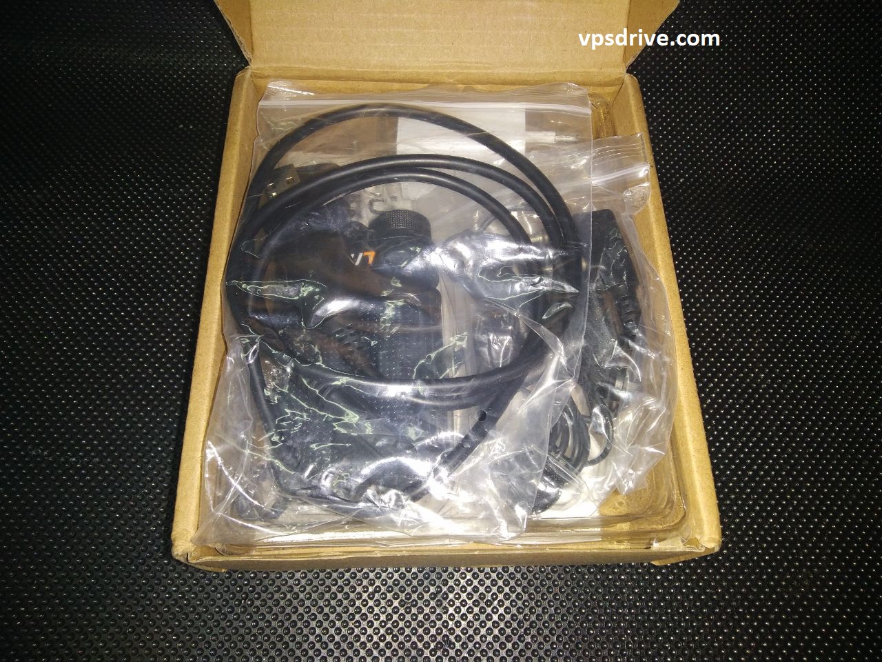 Walkie talkie, radio station KSUN M6 Mini